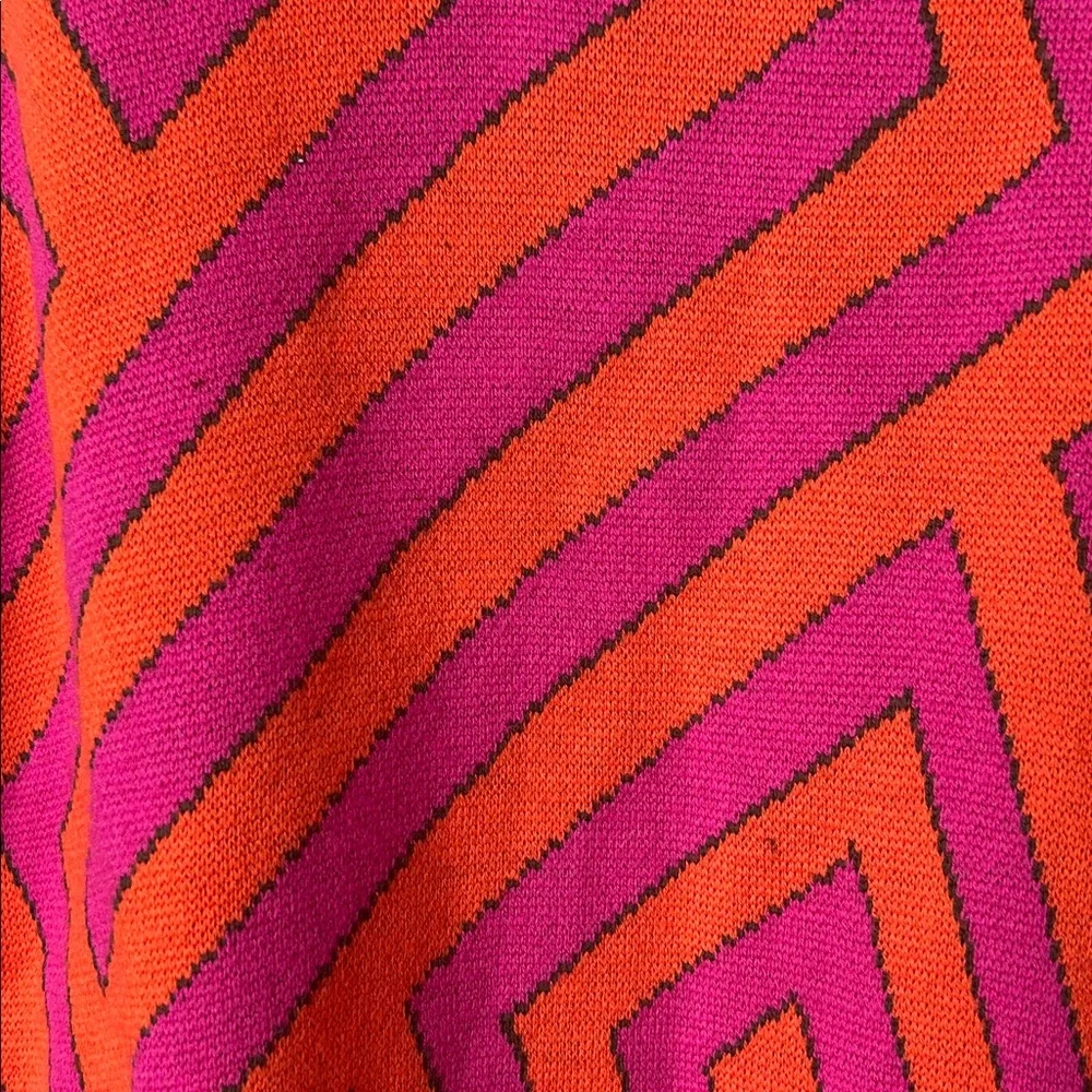 St. John Pink/Orange Abstract Pattern Cowl Neck Sweater Shirt Top **Size M** 🌸🌸 - Picture 6 of 6